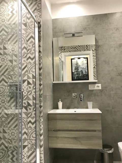 BRAKKO 45 — bathroom