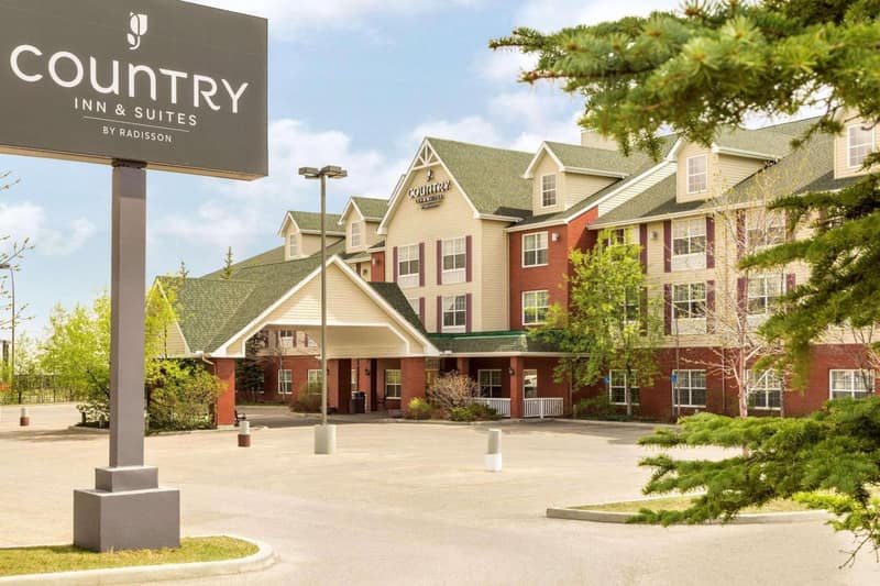 Country Inn & Suites by Radisson, Calgary-Northeast — photo 1