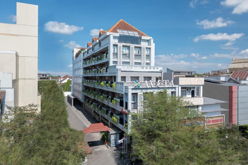 Aveta Hotel Malioboro — building