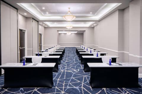 Hilton Garden Inn Washington DC Downtown — photo 9