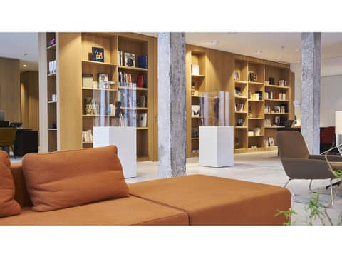 9Hotel Sablon — lounge
