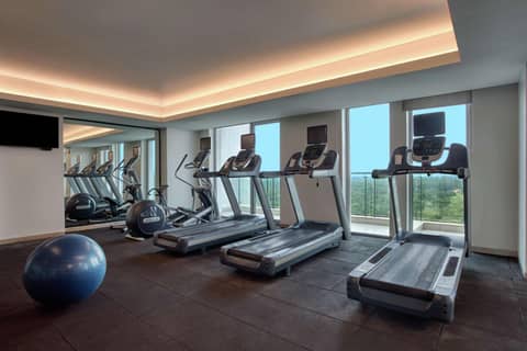 DoubleTree Suites by Hilton Bengaluru Outer Ring Road — photo 4