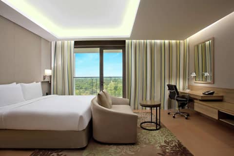 DoubleTree Suites by Hilton Bengaluru Outer Ring Road — photo 8