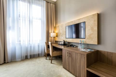 Hotel Elektor Premium — hotel room