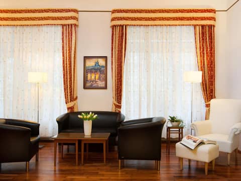 Cloister Inn Hotel — photo 6