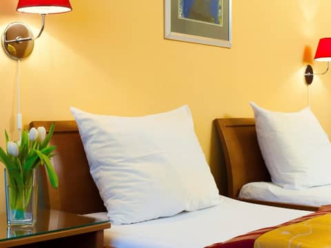 Cloister Inn Hotel — photo 7