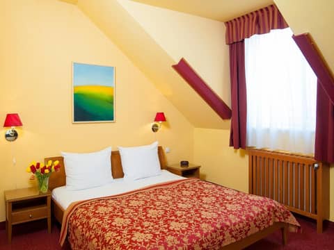 Cloister Inn Hotel — photo 8