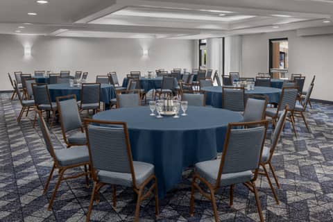 Courtyard by Marriott San Diego Central — photo 2