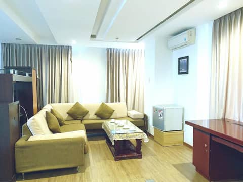 Nhat Linh Hotel & Suites Da Nang — hotel room