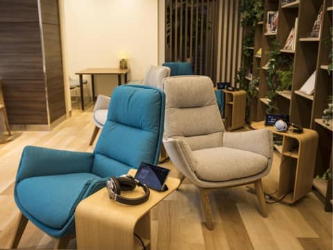 KOKO HOTEL Hakata Shinkansenguchi — lounge