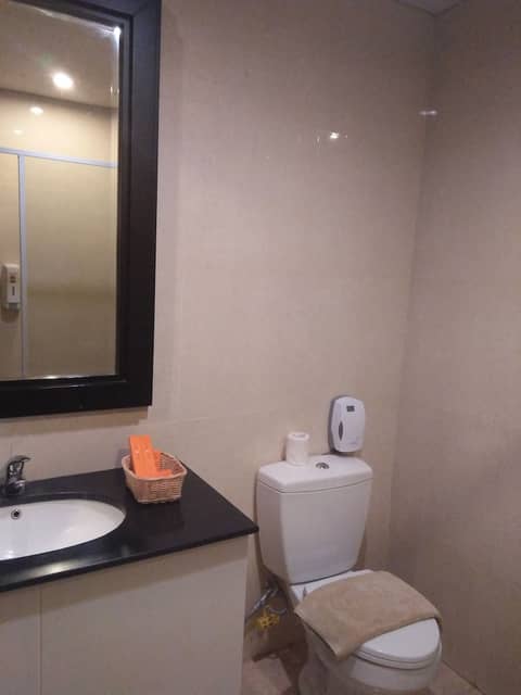 ECLIPSE Hotel — bathroom