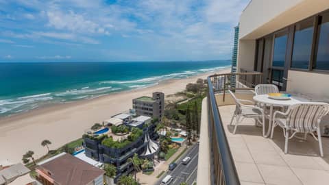 Norfolk Luxury Beachfront Apartments Gold Coast — balance & terrace