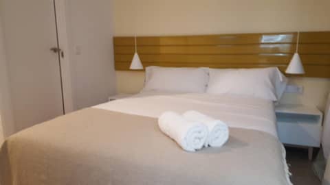 Le Petit Palü-Fuencarral — hotel room