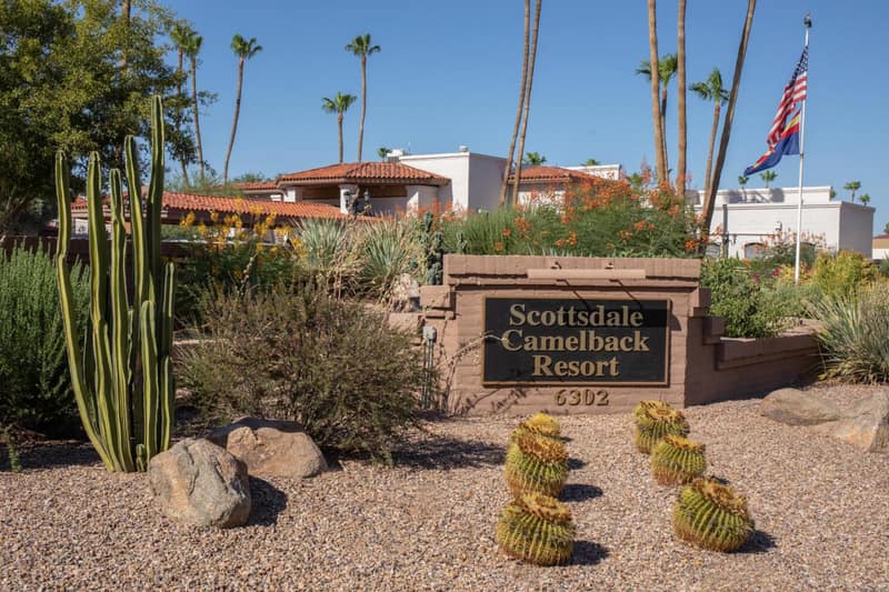 Scottsdale Camelback Resort — building