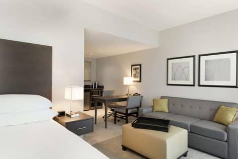 Embassy Suites Charlotte/Ayrsley — photo 5