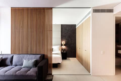 SKYE Suites Sydney — hotel room