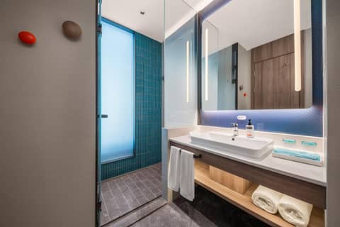 Holiday Inn Express Shenzhen Futian Center by IHG — photo 8