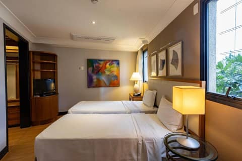 George V Alto De Pinheiros — hotel room