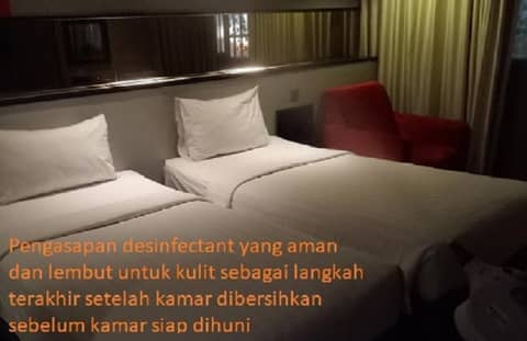 Cabin Hotel — hotel room