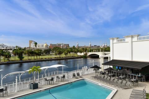 Hotel Tampa Riverwalk — recepcion & lobby