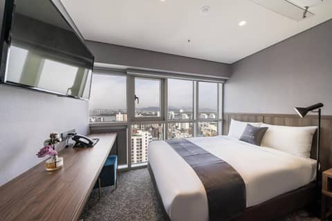 Layers Hotel Busan Hadan — hotel room