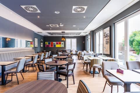 Premier Inn Hamburg City Millerntor — photo 2