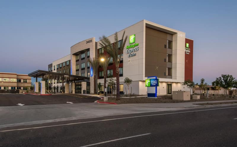 Holiday Inn Express & Suites - Phoenix North - Happy Valley by IHG — building