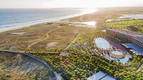 Wine & Books by the Sea, Algarve Resort — recepcion & lobby
