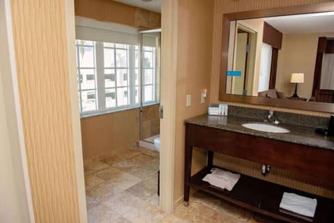 Hampton Inn & Suites Bradenton — photo 8