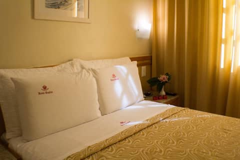 Hotel Regina Rio de Janeiro — hotel room