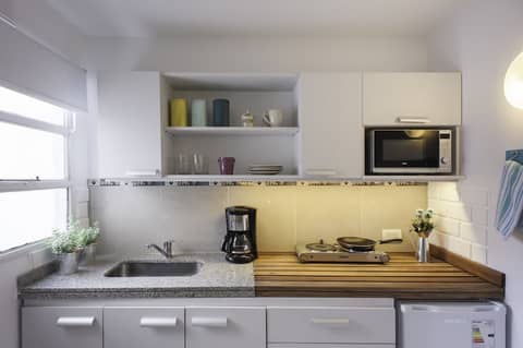 Soho Point Central — kitchen