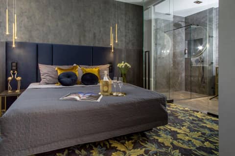 Hotel Atrium — hotel room