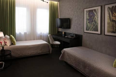Hotel Atrium — hotel room