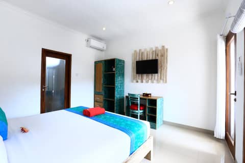 Surf Lodge Canggu — hotel room