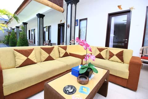 Surf Lodge Canggu — lounge