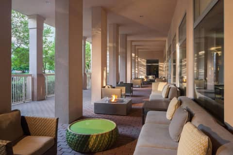Dallas Marriott Suites Medical/Market Center — photo 2