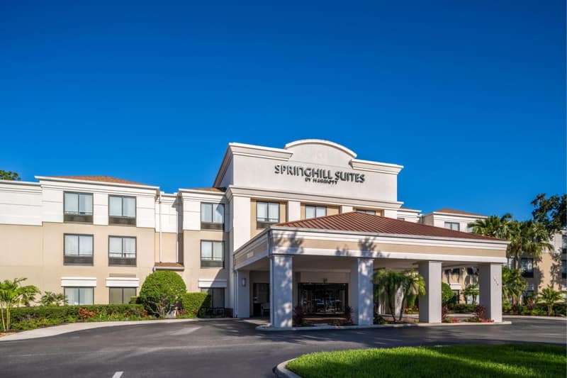 SpringHill Suites Sarasota Bradenton — building