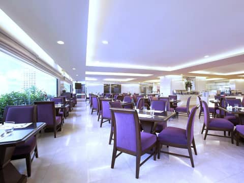 Centre Point Plus Hotel Silom — dining
