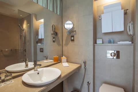 Yas Plaza Circuit by IHG — photo 6