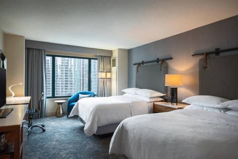 Sheraton Grand Chicago Riverwalk — photo 3