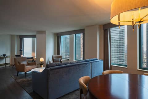 Sheraton Grand Chicago Riverwalk — photo 6