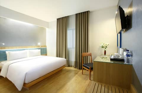 Hotel Santika Kelapa Gading — hotel room