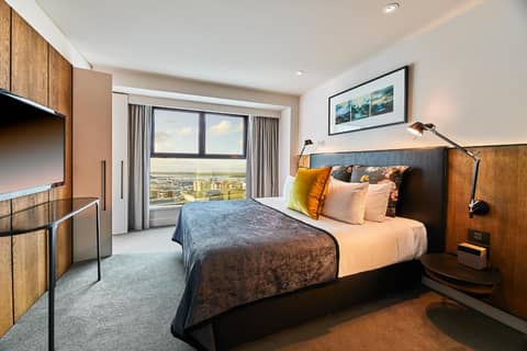 The Grand by SkyCity — hotel room