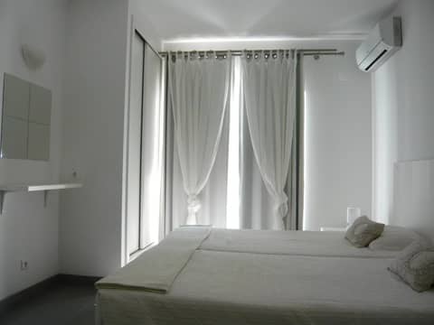 KR Hotels - Albufeira Lounge — hotel room