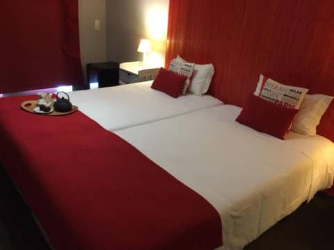 KR Hotels - Albufeira Lounge — hotel room