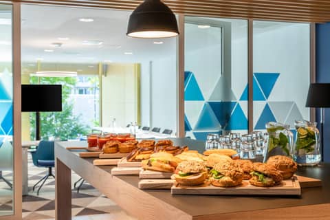 Holiday Inn Express Amsterdam - North Riverside by IHG — photo 8