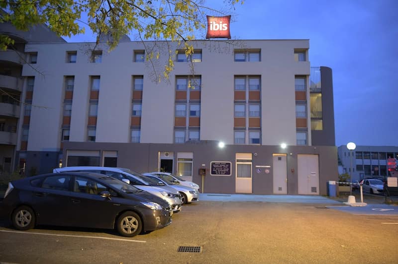 ibis Lyon Gerland Rue Merieux — building