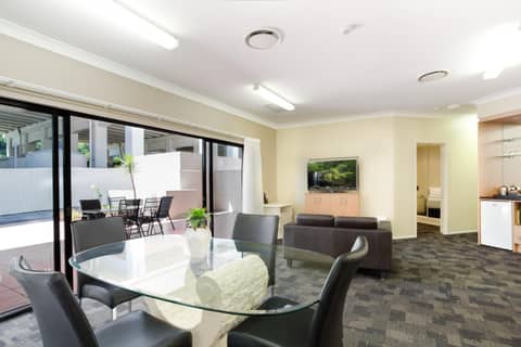 Riverside Hotel Southbank — hotel room