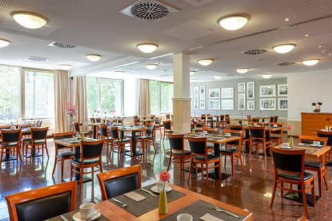Leonardo Hotel Berlin KU'DAMM — photo 3