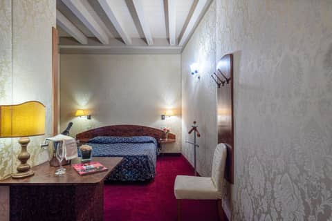 Ca' Del Campo — hotel room